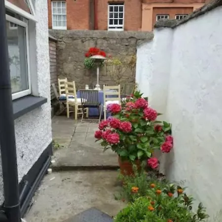 Апартаменты Two Bedroom Terrace House In *